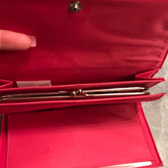 Pink Wallet - Picture 5 of 6